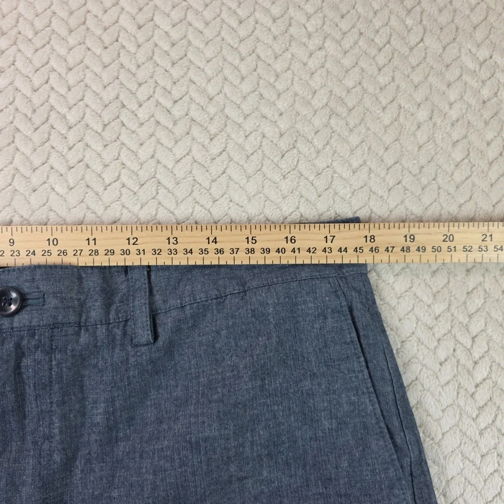 Banana Republic Aiden Shorts Mens 35 Blue Chambray Slim Fit Flat Front 10 Inseam